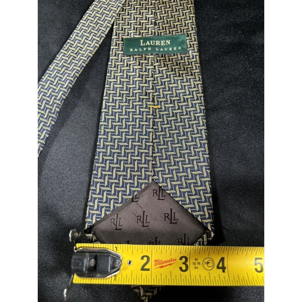 Lauren Ralph Lauren measurements length